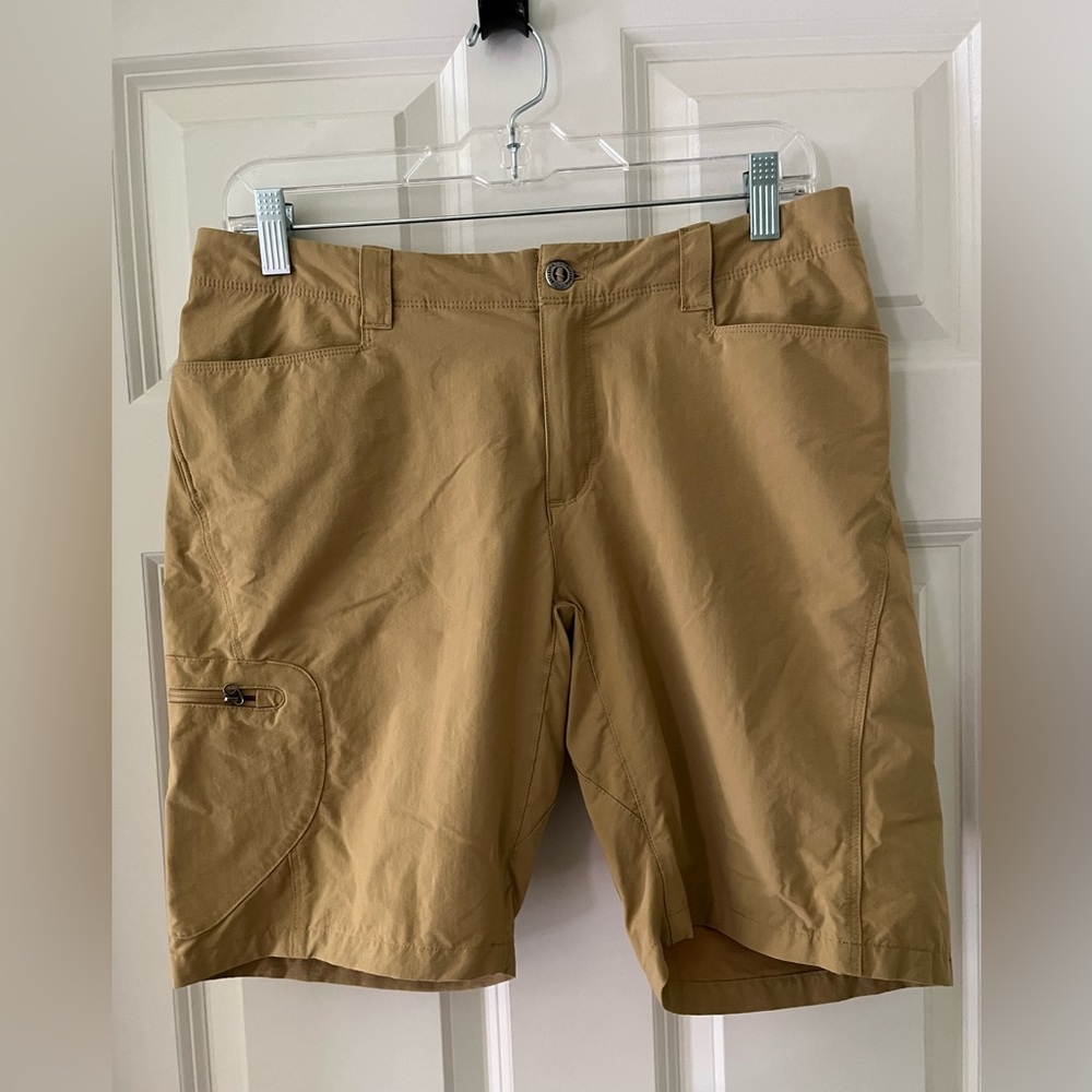 Womens PATAGONIA Rock Guide Climbing
Hiking Shorts Khaki Tan size 10